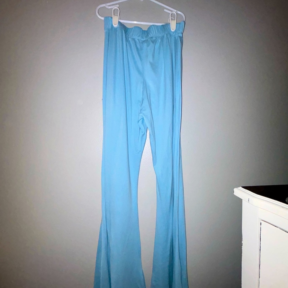 light blue rue 21 flare yoga pants size L